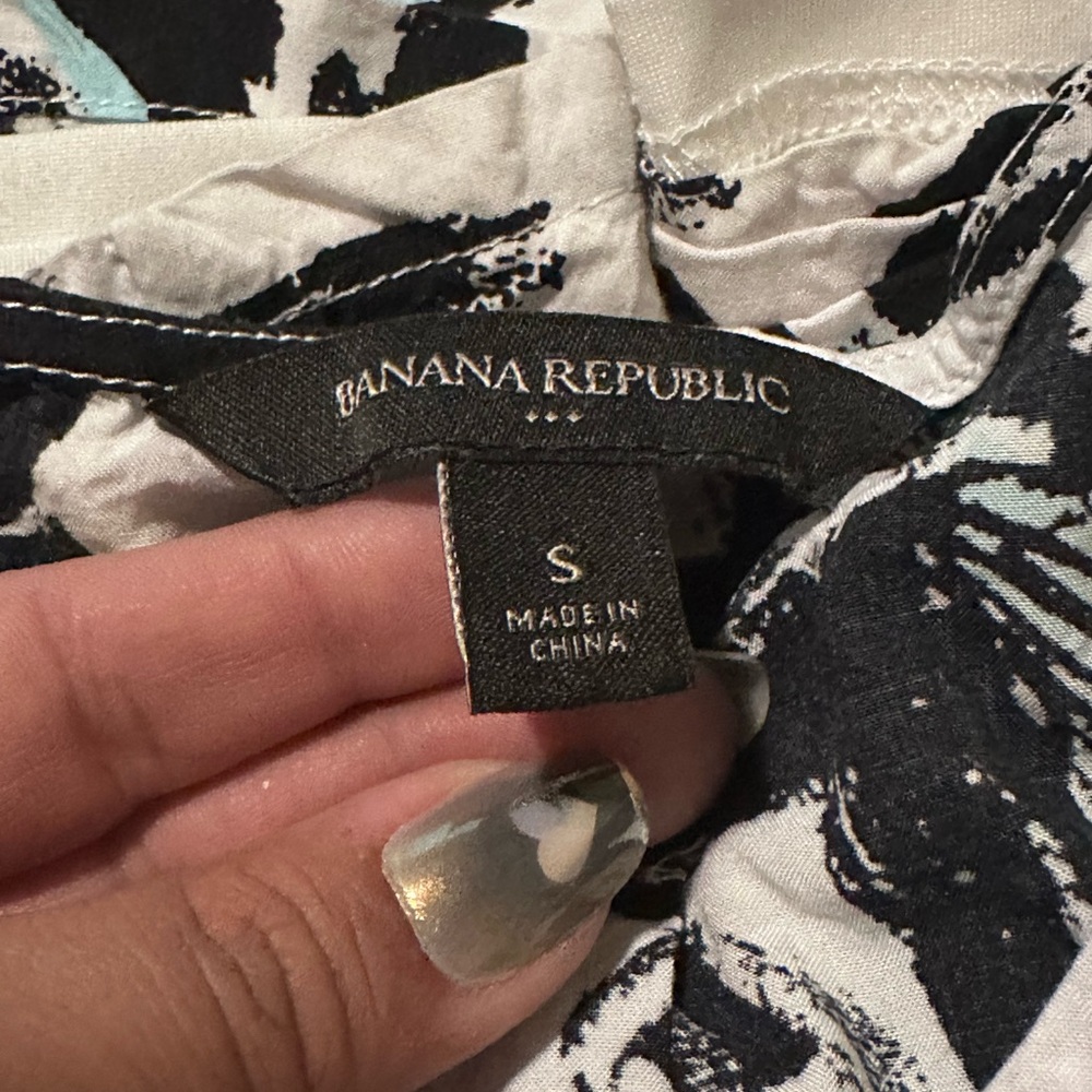Banana Republic Juniors Small Monochrome Floral Dress - Picture 4 of 5